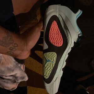 Jason Tatum 2 size 11! Played in one time in doors !! Rating 9/10